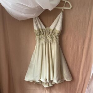 Vestido Mariela corto.